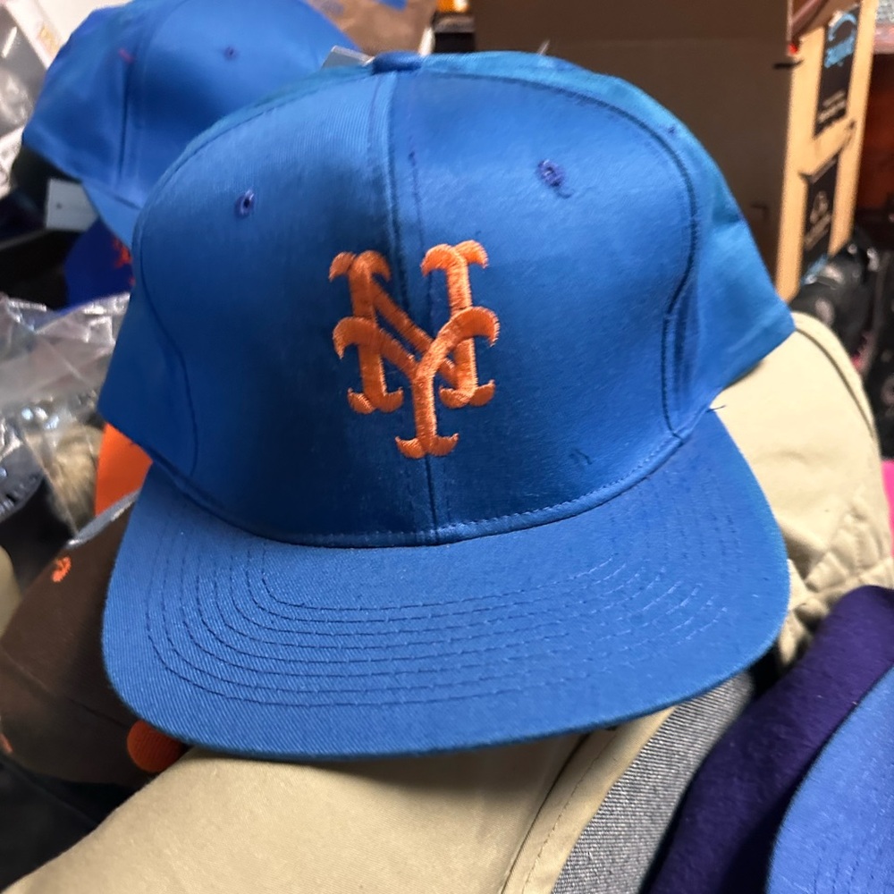 *READ DESCRIPTION* Sun Fade New York Mets Vintage 90s Mens Snapback hat New Tag